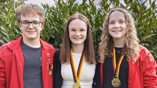 Mit tollen Leistungen warteten die Jungschützen des TV Niederstetten bei den Deutschen Meisterschaften auf (von links): Jonas Hamm, Ronja Weidmann und Janina Link.