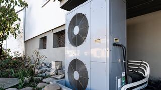 Wärmepumpen – hier die Lüftungsanlage – gelten als wichtige Alternative zu Öl- und Gasheizugen.