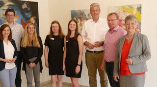 Jörg Scheidel (v.l.), Janna Melzer, Philipp Haas, Tanja Hossner, Inge Arnold und Lea Germann, Patrick Burghardt sowie Matthias Baaß und Christine Klein.
