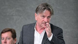 Manfred Lucha (Bündnis 90/Die Grünen), Minister für Soziales und Integration in Baden-Württemberg kommt zu einer Sondersitzung des Sozialausschusses des Landtags zur Messerattacke in Wiesloch.