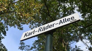 Umstrittener Mundartdichter: Der Dürkheimer Karl Räder war zeitweise ein glühender Verehrer Adolf Hitlers. Nach ihm ist eine Straße benannt.