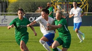 Valeria Mangione (links) und Torschützin Anna Becker (rechts) mussten gegen die SG Heidelberg-Kirchheim um die Punkte kämpfen.