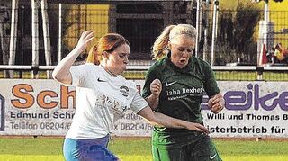 Die TSV-Amicitia-Frauen setzen im Auswärtsspiel auf die Abschlussstärke von Anna Becker (rechts).