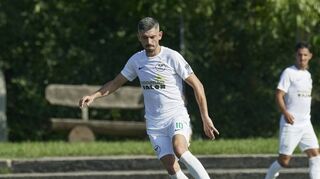 Hattrick in der ersten Halbzeit: Eintracht Bürstadts Xhino Dushaj zeigte sich beim 1=.4 in Fürth treffsicher.