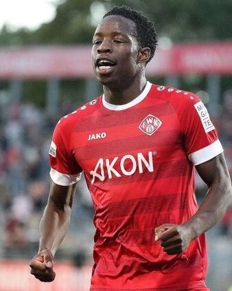 Jubeln und genießen: Dreifach-Torschütze Benjika Caciel.