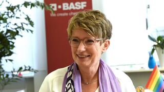 Auch für BASF wird es schwerer, gute Leute für die Ausbildung zu gewinnen, sagt Melanie Maas-Brunner.
