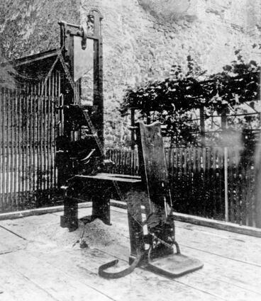 Die Guillotine stand Anfang des 20. Jahrhunderts im Hof des damaligen Amtsgefängnisses.