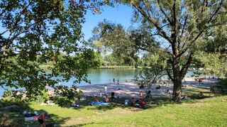 Der Vogelstangsee am 10. September. Lediglich an vier Tagen hat es im September in Mannheim geregnet, die Temperaturen waren außergewöhnlich warm.