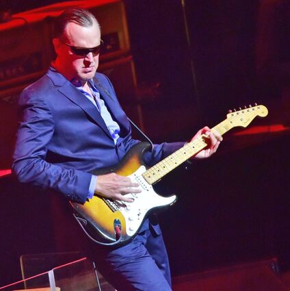 Joe Bonamassa bei einem Auftritt in der SAP Arena in Mannheim am 3. Oktober 2018.
