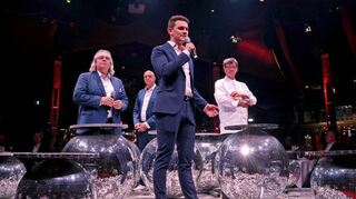 Die Palazzo-Macher (v.l.n.r.): Gregor Spachmann, Rolf und Tommy Balschbach sowie Drei-Sterne-Koch Harald Wohlfahrt.