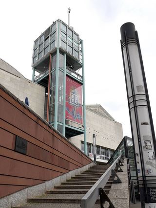 Hässlich oder erhalten? Das Mannheimer Stadthaus.