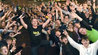 Das Festzelt ist Herzstück des Schriesheimer Mathaisemarktes. Seine Betreiber organisieren das Musikprogramm, bislang etwa die Mallorca-Party.