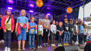 Der Kinderchor des Gesangvereins „Teutonia“ eröffnete die Feudenheimer Kerwe.