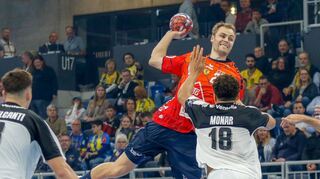 Andreas Holst Jensen blühte gegen HBC Nantes in den zweiten 30 Minuten förmlich auf und steuerte gegen die Franzosen gleich sechs Treffer bei. Damit absolvierte er sein bislang bestes Spiel für die Löwen.
