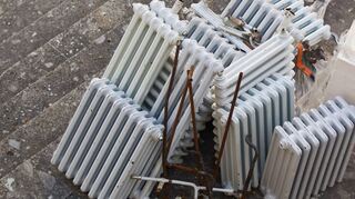 Um finanzielle Belastungen für die energetische Sanierung abzufedern, gibt der Staat Geld dazu. Energieberater informieren in der Regel über entsprechende Anträge.