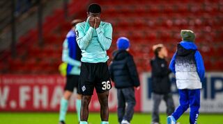 Frust pur: Waldhofs Kelvin Arase in Unterhaching.