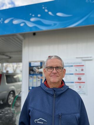 Inhaber der SB-Waschanlage: Theobald Humbert.