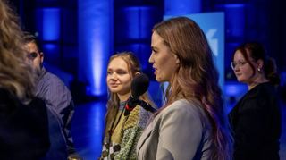 Viele junge Menschen stellten in Mannheim dem Bundeskanzler ihre Fragen.