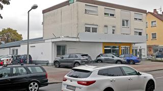 In diesem Gebäude in der Neustadter Straße war bis Anfang des Jahres ein Netto-Markt. Im ersten und im zweiten Stock sind vier Mietwohnungen.