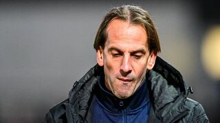 Nachdenklich: Waldhof-Trainer Rüdiger Rehm sucht nach einem Weg, die Negativspirale zu stoppen. Klappt es am Sonntag gegen Duisburg?