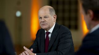 Besorgt um Judenfeindlichkeit in Deutschland: Bundeskanzler Olaf Scholz in Mannheim.