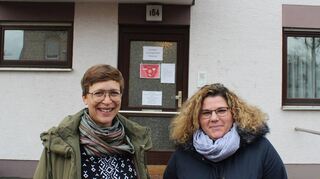 2021 bezogen Christiane Rudic (l.) und Laura Wolf die Räume. Erst jetzt konnte Einweihung gefeiert werden.