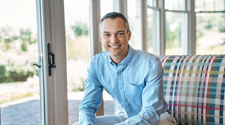 Nathan Blecharczyk hat vor 16 Jahren Airbnb mitgegründet. Mittlerweile ist das Unternehmen weltweit erfolgreich.