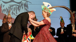 Auch Christian Specht kam zur Inthronisation der Stadtprinzessin Larissa I.