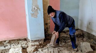 Im Inneren des Kulturdenkmals in Ladenburg haben REM-Forscher Klaus Wirth und Mitarbeitende in den vergangenen Wochen jeden Stein umgedreht.