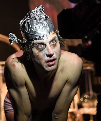 Lars Eidinger als und in Henrik Ibsens „Peer Gynt“ an seinem Stammhaus, der Berliner Schaubühne am Lehniner Platz.
