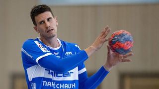 Nach zwölf Jahren bei den Löwen trägt Andy Schmid seit Sommer 2022 das Trikot des HC Kriens-Luzern.