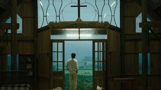 „Inside the Yellow Cocoon Shell“ ist Teil der „Filmscapes“-Reihe.