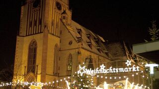 Der Weihnachtsmarkt kehrt auf den Apostelplatz zurück.