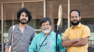 Die beiden anderen Kuratoren wollen ohne Shahidul Alam keine Biennale durchführen - jetzt ist sie abgesagt.  (V.l.): Tanzim Wahab, Shahidul Alam und Munem Wasif.