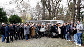 „Herr Schnellbach, öffnen Sie dieses Tor!“ Anwohner-Protest mit der CDU wegen Schließung der Luisenpark-Eingänge für die Oststadt am Eingang Fichtestrasse.