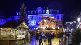 Der Weihnachtsmarkt in Heidelberg ist eröffnet.