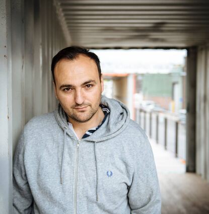 Regisseur Nuran David Calis will Lessings „Nathan“ in die Gegenwart holen – auch für eine junge Zielgruppe.