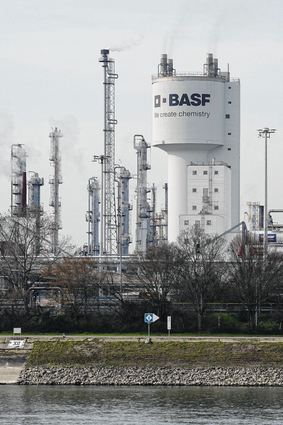 Die BASF will zehn Milliarden Euro in China investieren.