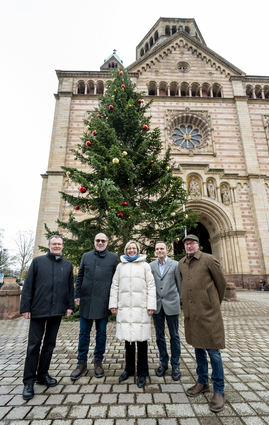Domdekan Dr. Christoph Kohl (v. l.), Prokurist Palatina Jürgen Siewerth, OB Stefanie Seiler, Geschäftsführer Palatina Eugen Lang und Gesellschafter Palatina Bendikt Eberhard.