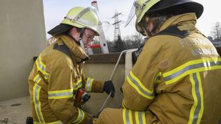Die Feuerwehr muss mehr ausbilden: Hier die Teilnehmer bei einem Grundlehrgang auf der Feuerwache Süd.