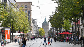 Die Polizei verzeichnet einen Anstieg von Straftaten in den Quadraten. Jedoch nicht am Tag, sondern verstärkt nachts.