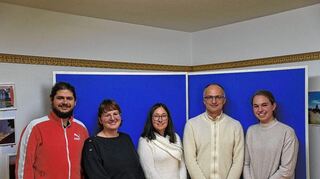 Ortsverband Rheinau: Moussab Daniel Alsayyad (v.l.), Lena Dunio-Özkan, Alice van Scoter und Jan Woschinski, sowie Lea Sophie Kist aus dem Parteivorstand.