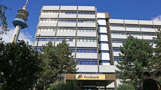 Noch mit Schriftzug: Das Postbank-Gebäude in Ludwigshafen im Jahr 2014.