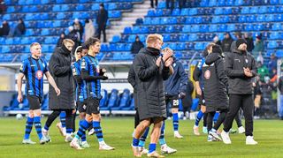Die Enttäuschung bei den Spielern des SV Waldhof ist groß nach dem Schlusspfiff. Zwei Punkte wurden in der Schlussphase gegen Ingolstadt verspielt.