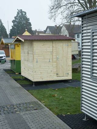 Die neuen Buden fallen direkt auf beim Adventszauber.