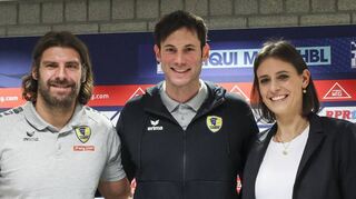 Das Führungstrio der Löwen ab 2024: Trainer Sebastian Hinze (v.l.), der künftige Sportliche Leiter Uwe Gensheimer und Geschäftsführerin Jennifer Kettemann.