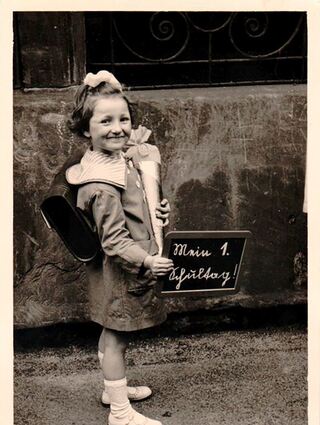 Ein Bild von der Einschulung von Helen Heberer.
