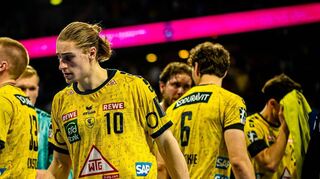 Die Löwen um Spielmacher Juri Knorr (l.) schlichen enttäuscht von der Platte.