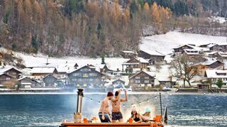 Winterbaden war nie cooler als im Brienzer See.