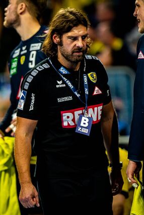 Auch Trainer Sebastian Hinze hat ein anstrengendes Halbjahr hinter sich.